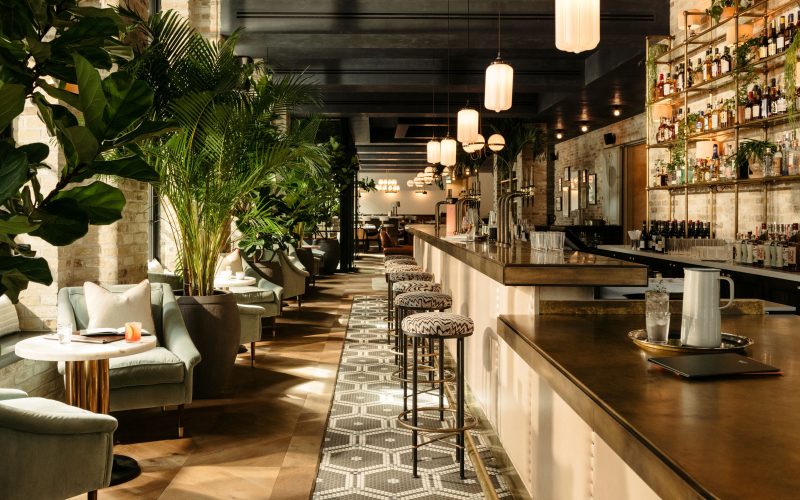 brandul-hotelier-britanic-the-hoxton-intra-in-romania,-printr-un-proiect-ce-vizeaza-3-cladiri-istorice-de-pe-strada-academiei-din-centrul-bucurestiului