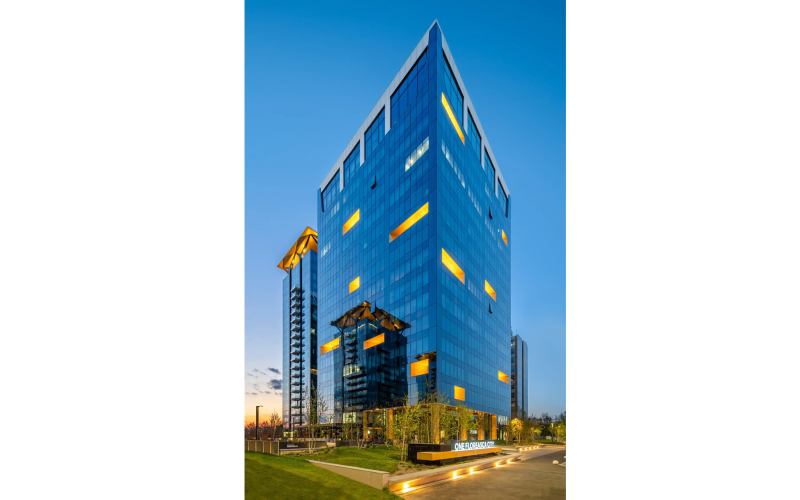 imobiliare-in-bucuresti:-un-actionar-propune-vanzarea-cladirii-one-united-tower-la-pret-de-minimum-114-milioane-eur
