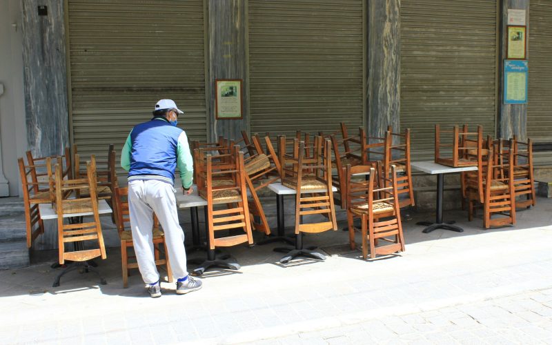 patronii-horeca-emit-„cod-rosu”-de-tva:-cu-o-crestere-a-tva-la-21%,-guvernul-ar-„impinge-spre-insolventa,-falimente-si-concedieri”-restaurantele-si-hotelurile-din-romania.-„cerem-o-sansa-corecta-sa-supravietuim”