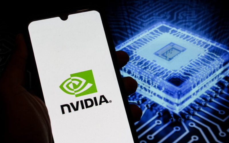 nvidia-anticipeaza-o-cerere-solida-pentru-noile-cipuri-blackwell