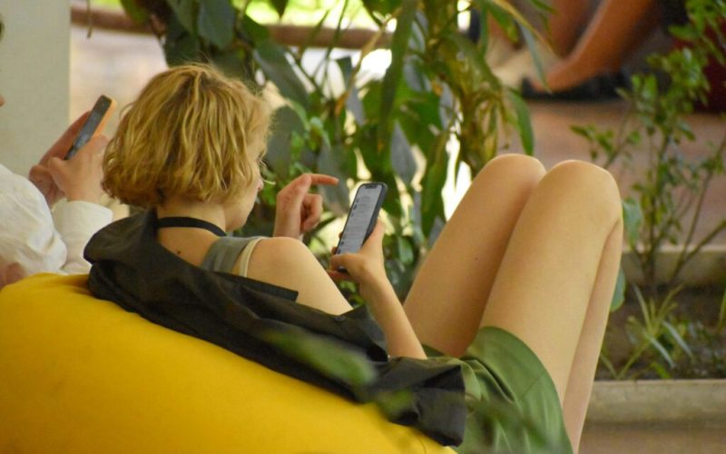 studiu:-utilizarea-excesiva-a-platformelor-tiktok-si-instagram-poate-duce-la-degradarea-creierului.-care-este-explicatia