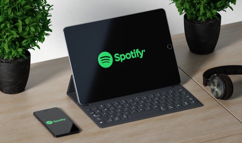 spotify-extinde-programul-de-monetizare-pentru-creatori-si-anunta-ca-a-investit-peste-10-miliarde-dolari-in-podcasturi